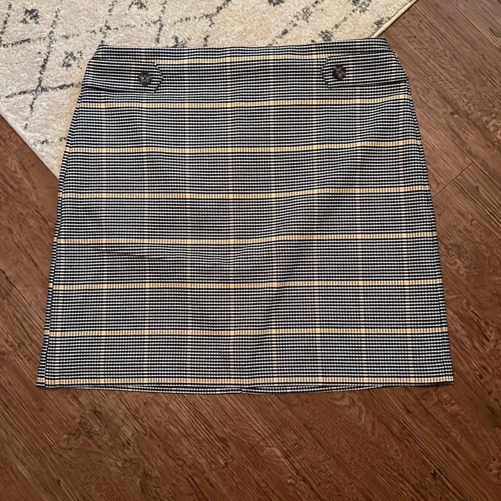 Ann Taylor 14